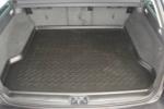 Example - Carbox trunk mat PE rubber Volvo V70 - XC70 (P24) Black (206038000) (2)