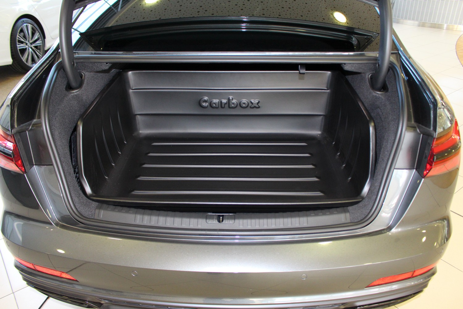 Boot liner suitable for Audi A6 (C8) 2018-2025 4-door saloon Boot-Guard 106 x 90 high wall