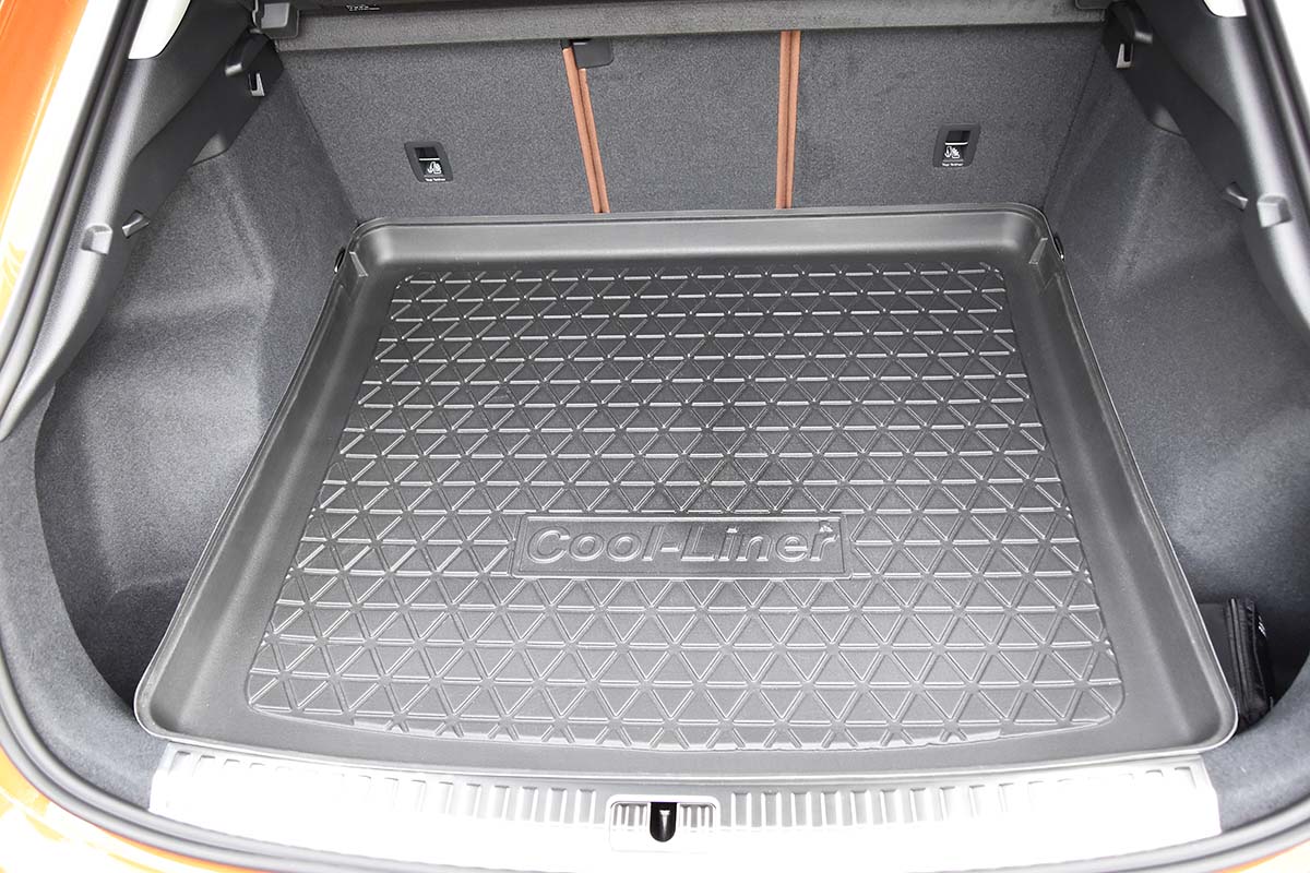 Kofferraumwanne für Audi Q3 SUV (08.2011-06.2018) - Kofferraummatte  rutschfest Schutzmatt - Aristar - Guardliner - vertiefte Ladefläche; ohne  Not-Rad; auch für die Quattro-Version Typ 1