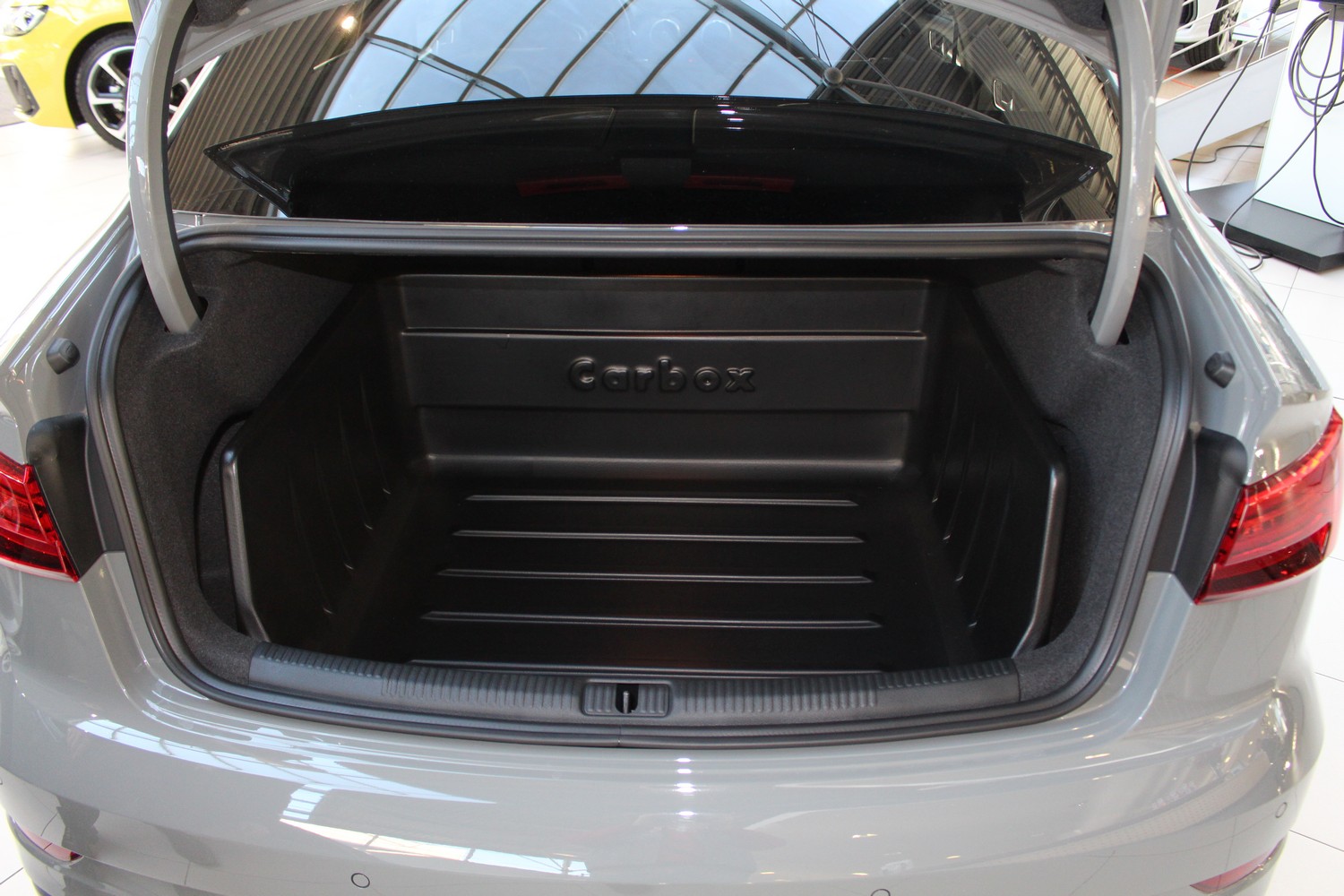 Boot liner suitable for Audi A3 Limousine (8V) 2012-2020 4-door saloon Boot-Guard 92 x 70 high wall