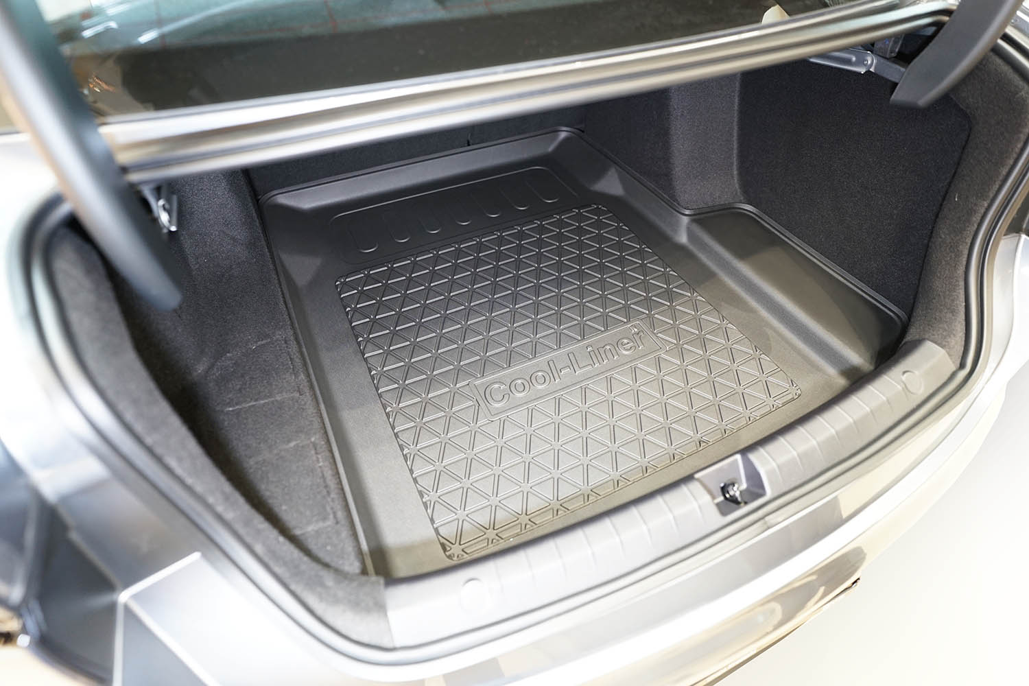 Boot mat suitable for BYD Seal 5 DM-i 2025-present 4-door saloon Cool Liner anti slip PE/TPE rubber (BYD3SETM-C) (4) Boot mat suitable for BYD Seal 5 DM-i 2025-present 4-door saloon Cool Liner anti slip PE/TPE rubber (BYD3SETM-C) (4)