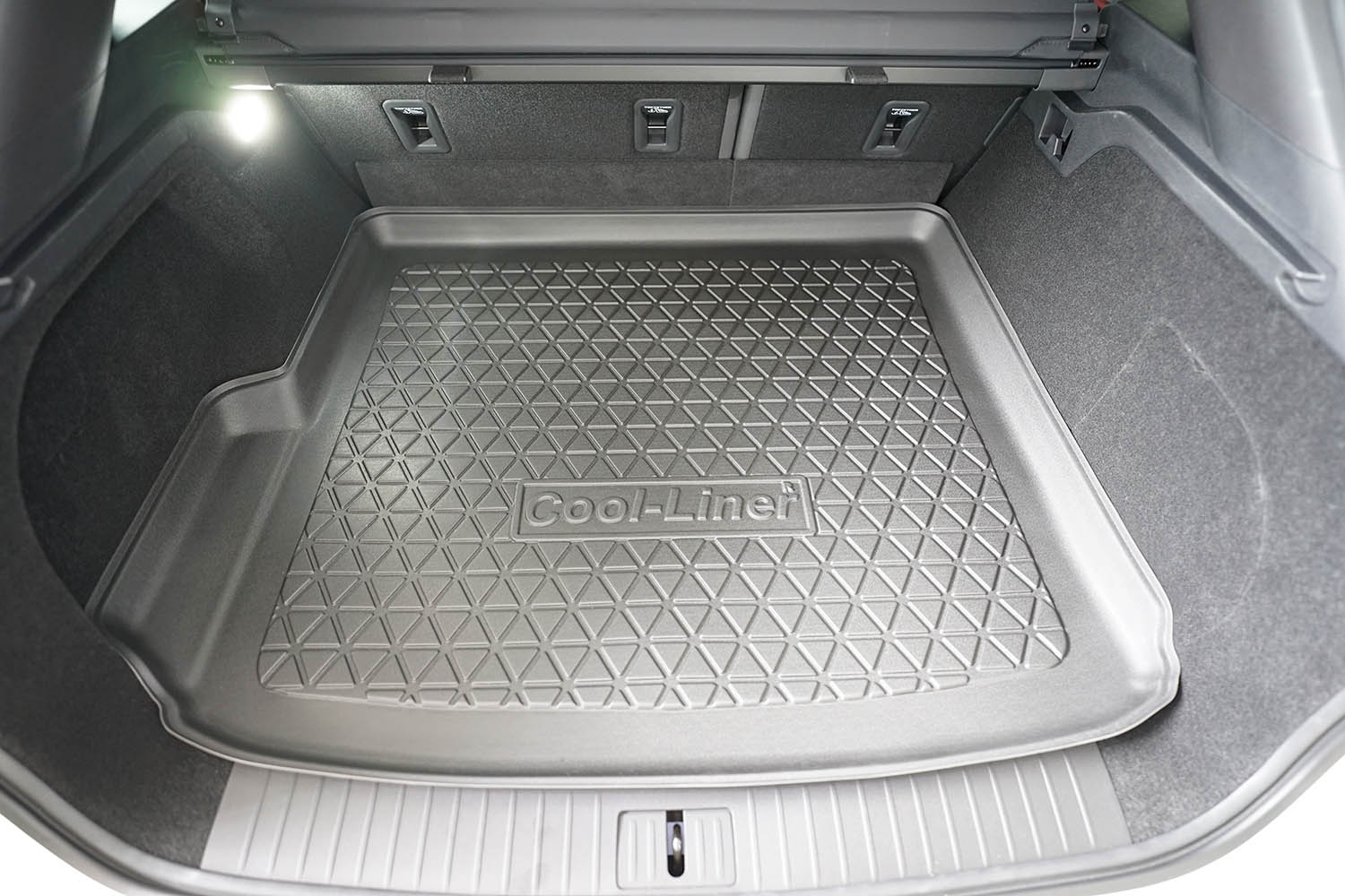 Boot mat suitable for Chery Omoda 9 2024-present Cool Liner anti slip PE/TPE rubber (CHE1O9TM-C) (3) Boot mat suitable for Chery Omoda 9 2024-present Cool Liner anti slip PE/TPE rubber (CHE1O9TM-C) (3)
