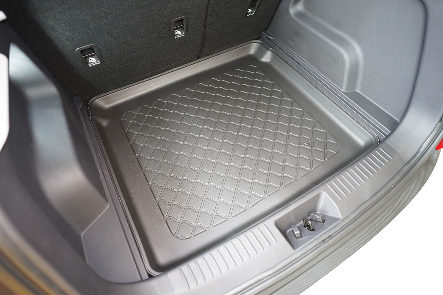 Boot mat suitable for Chery Omoda 5 2022-present Guardliner anti slip PE/TPE rubber (CHE2O5TM-G) (4) Boot mat suitable for Chery Omoda 5 2022-present Guardliner anti slip PE/TPE rubber (CHE2O5TM-G) (4)