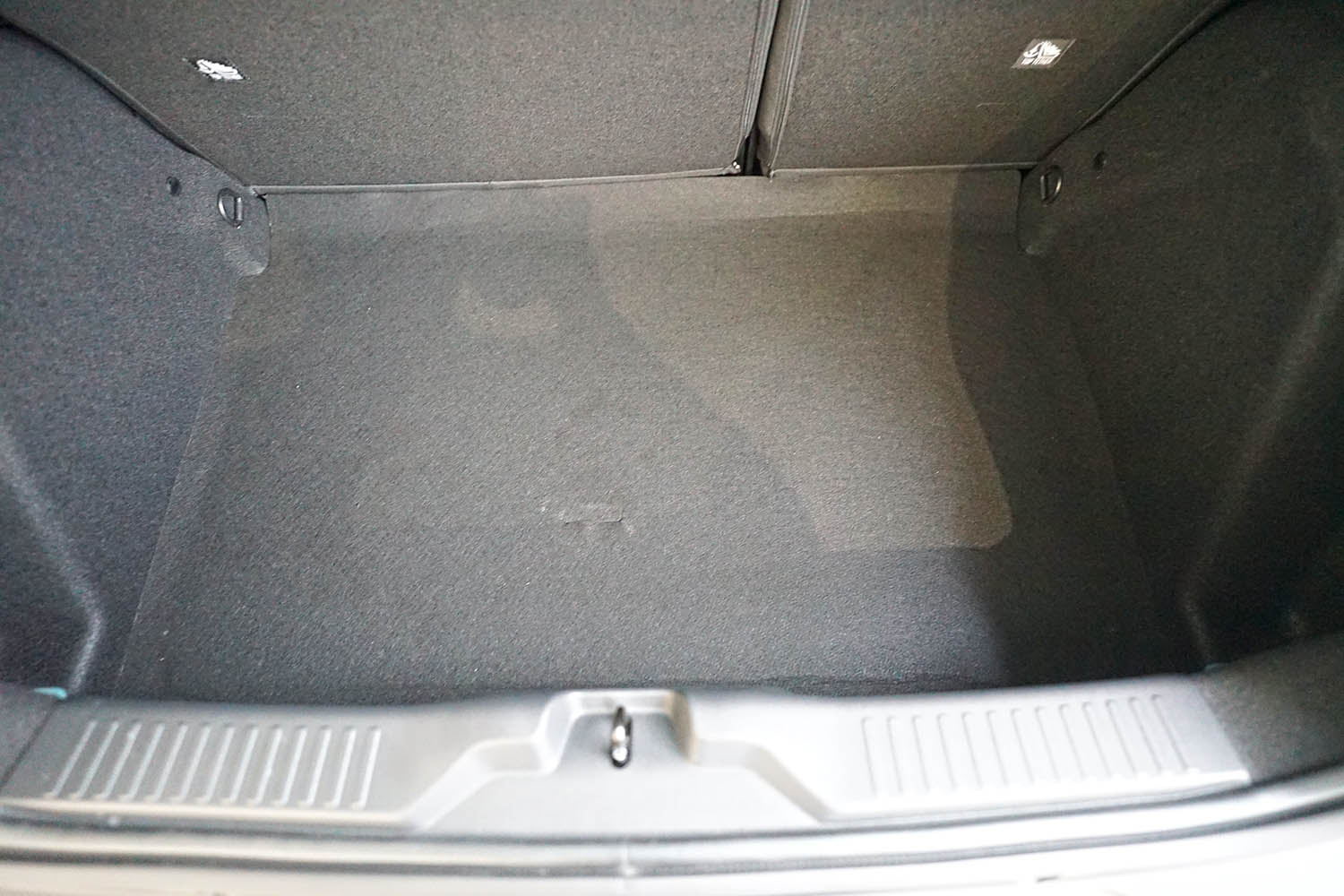 Boot mat suitable for Citroën C3 IV 2024-present 5-door hatchback Cool Liner anti slip PE/TPE rubber (CIT8C3TM-C) (7) Boot mat suitable for Citroën C3 IV 2024-present 5-door hatchback Cool Liner anti slip PE/TPE rubber (CIT8C3TM-C) (7)