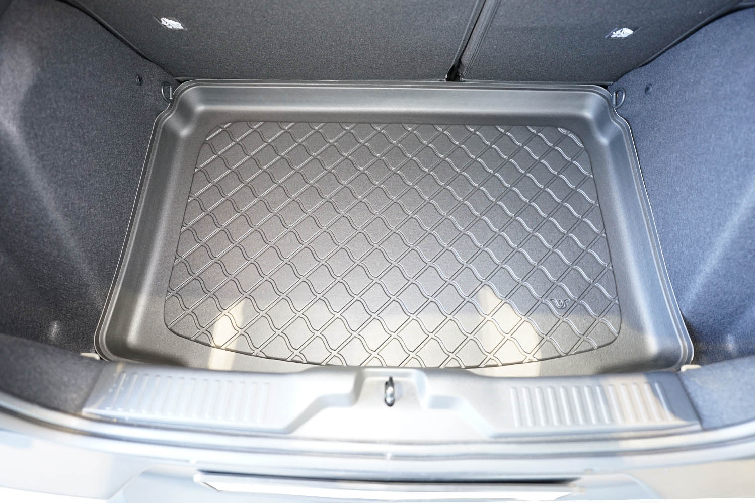 Boot mat suitable for Citroën C3 IV 2024-present 5-door hatchback Guardliner anti slip PE/TPE rubber (CIT8C3TM-G) (4) Boot mat suitable for Citroën C3 IV 2024-present 5-door hatchback Guardliner anti slip PE/TPE rubber (CIT8C3TM-G) (4)