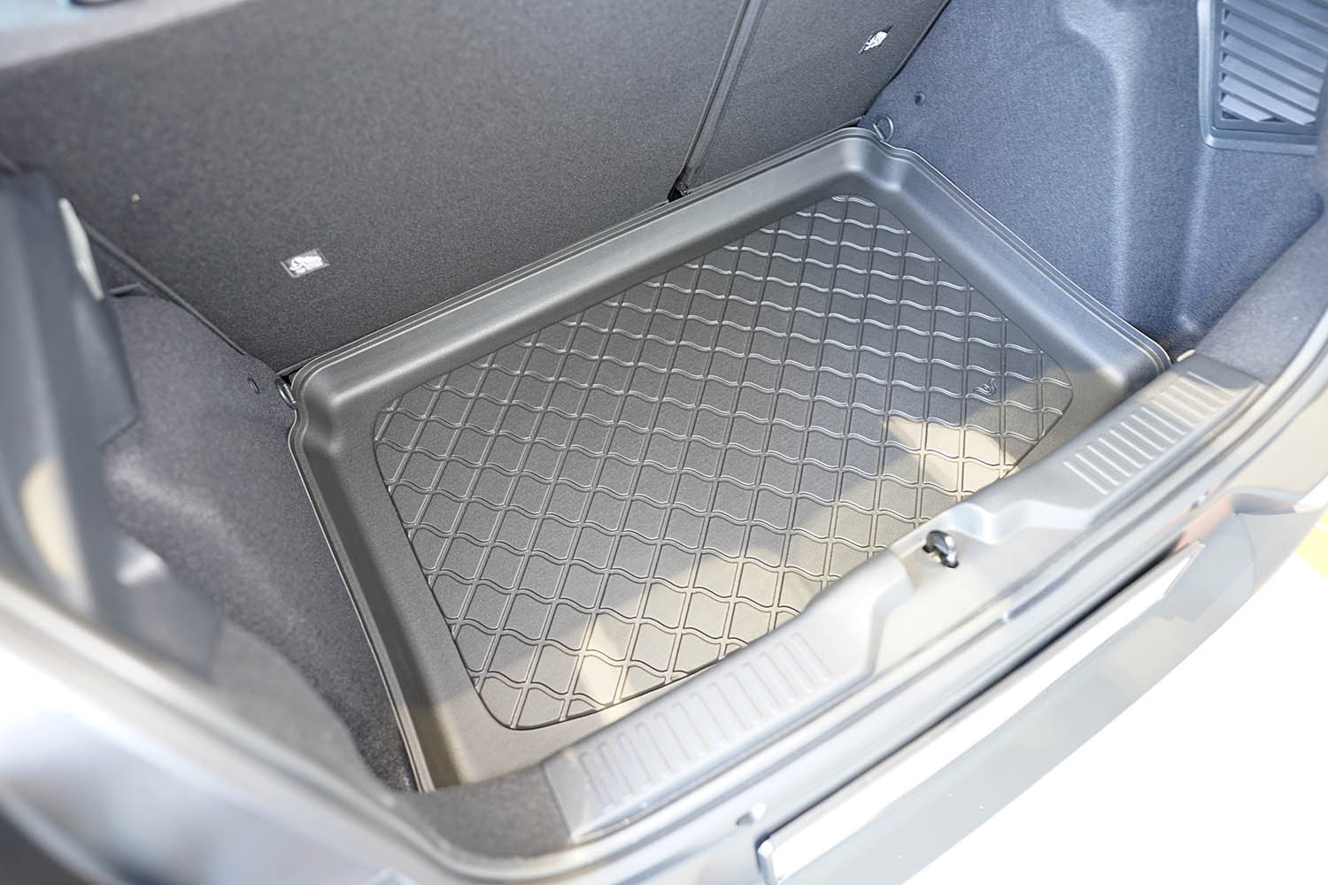 Boot mat suitable for Citroën C3 IV 2024-present 5-door hatchback Guardliner anti slip PE/TPE rubber (CIT8C3TM-G) (6) Boot mat suitable for Citroën C3 IV 2024-present 5-door hatchback Guardliner anti slip PE/TPE rubber (CIT8C3TM-G) (6)