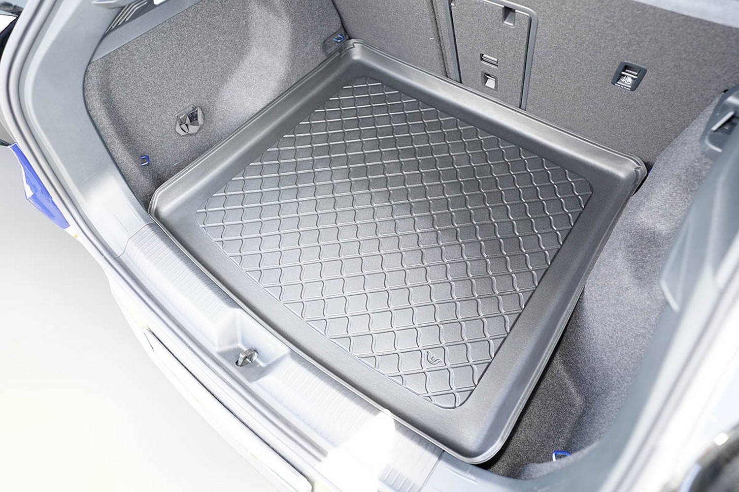 Boot mat suitable for Cupra Tavascan 2023-present Guardliner anti slip PE/TPE rubber (CUP1TATM-G) (3)