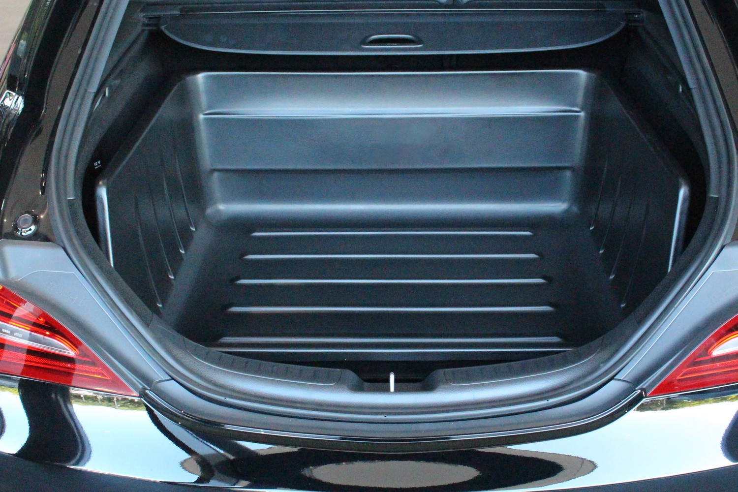 Kofferraumwanne passend für Kia Stinger (CK) 2017-heute 5-Türer Schrägheck Boot-Guard 92 x 80 hochwandig