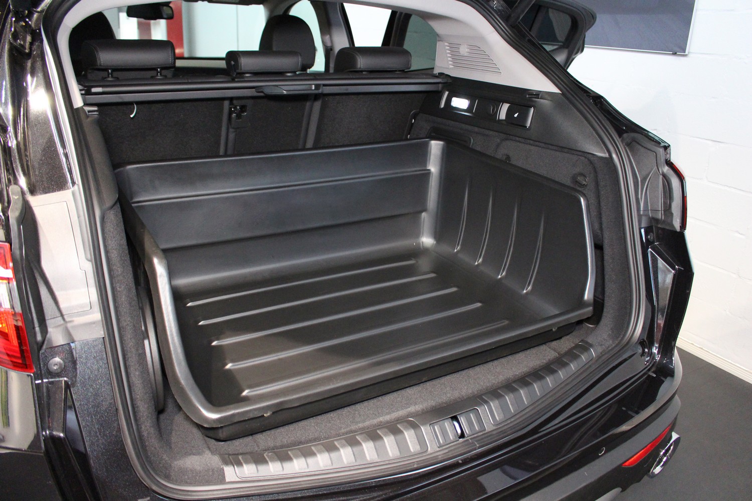 Kofferraumwanne passend für Kia ProCeed (CD) 2018-heute Kombi Boot-Guard 99 x 80 hochwandig