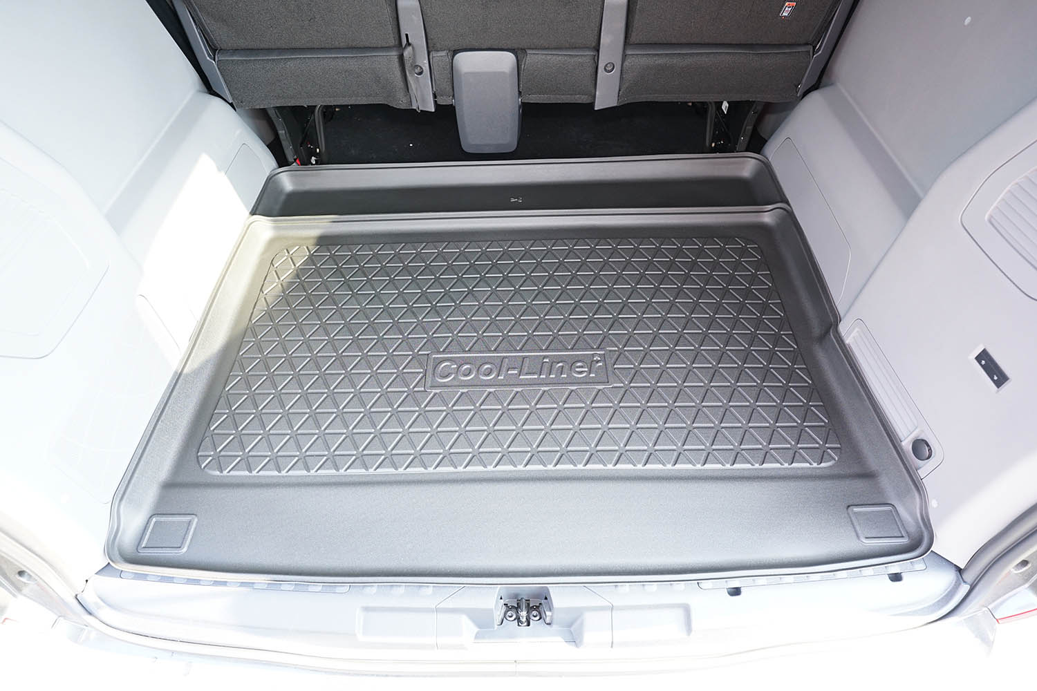 Boot mat Ford Tourneo Custom II 2023-present Cool Liner anti slip PE/TPE rubber (FOR10TOTM-C) (2) Boot mat Ford Tourneo Custom II 2023-present Cool Liner anti slip PE/TPE rubber (FOR10TOTM-C) (2)