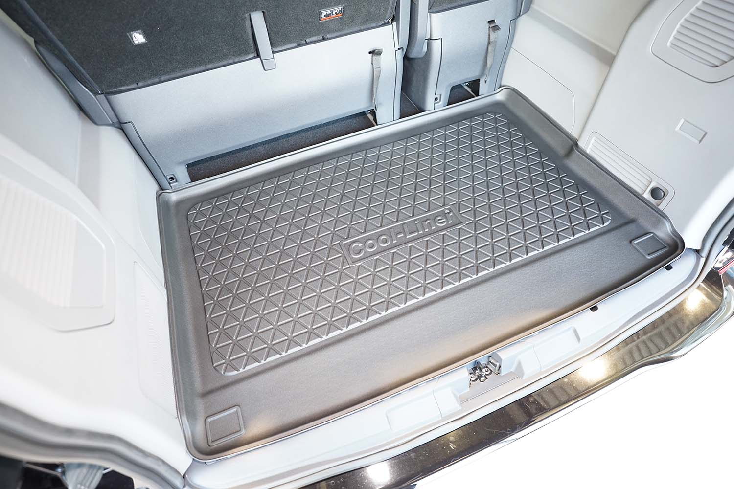 Boot mat Ford Tourneo Custom II 2023-present Guardliner anti slip PE/TPE rubber (FOR10TOTM-G) (8) Boot mat Ford Tourneo Custom II 2023-present Guardliner anti slip PE/TPE rubber (FOR10TOTM-G) (8)
