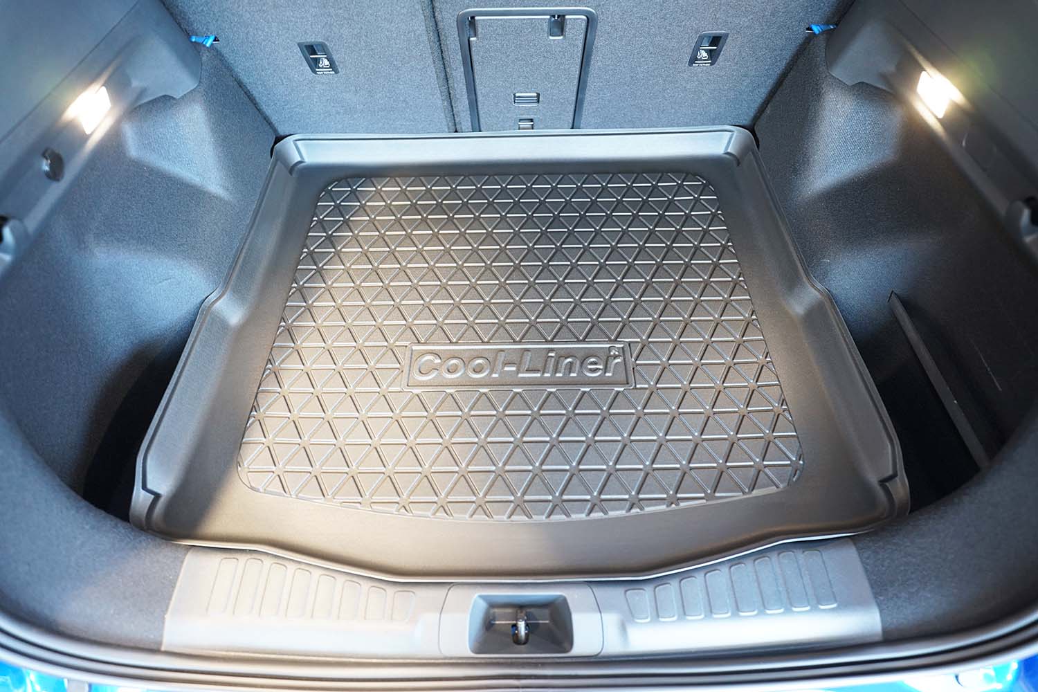 Boot mat suitable for Ford Capri EV 2024-present Cool Liner anti slip PE/TPE rubber (FOR1CATM-C) (3) Boot mat suitable for Ford Capri EV 2024-present Cool Liner anti slip PE/TPE rubber (FOR1CATM-C) (3)