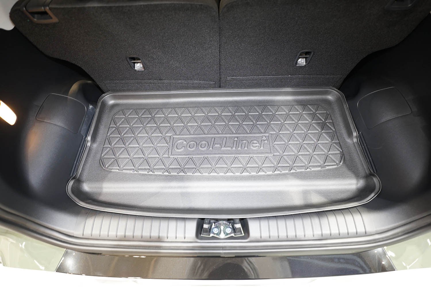 Boot mat suitable for Hyundai Inster (AX1 EV) 2024-present 5-door hb Cool Liner anti slip PE/TPE rubber (HYU1INTM-C) (3) Boot mat suitable for Hyundai Inster (AX1 EV) 2024-present 5-door hb Cool Liner anti slip PE/TPE rubber (HYU1INTM-C) (3)