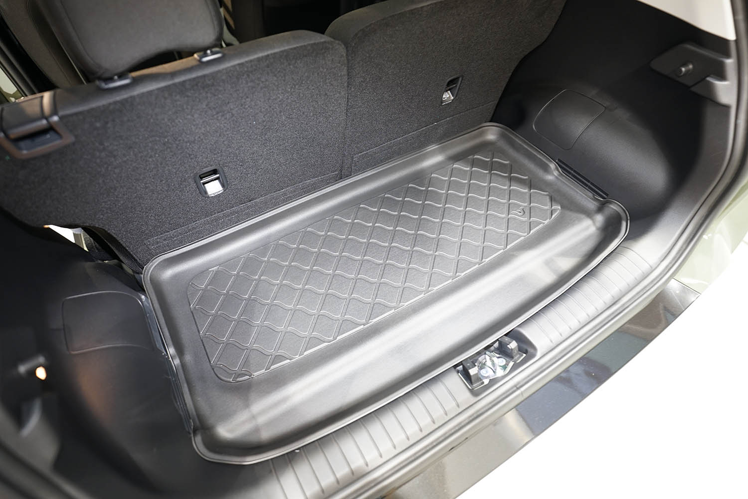 Boot mat suitable for Hyundai Inster (AX1 EV) 2024-present 5-door hb Guardliner anti slip PE/TPE rubber (HYU1INTM-G) (4) Boot mat suitable for Hyundai Inster (AX1 EV) 2024-present 5-door hb Guardliner anti slip PE/TPE rubber (HYU1INTM-G) (4)