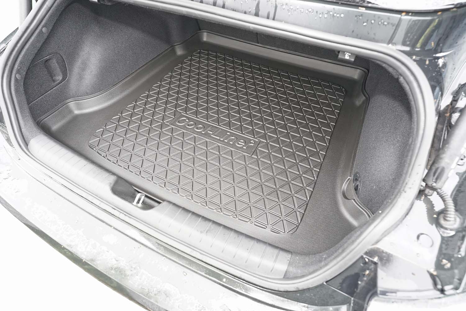 Boot mat suitable for Hyundai Ioniq 6 (CE) 2022-present 4-door saloon Cool Liner anti slip PE/TPE rubber (HYU3IOTM-C) (5) Boot mat suitable for Hyundai Ioniq 6 (CE) 2022-present 4-door saloon Cool Liner anti slip PE/TPE rubber (HYU3IOTM-C) (5)