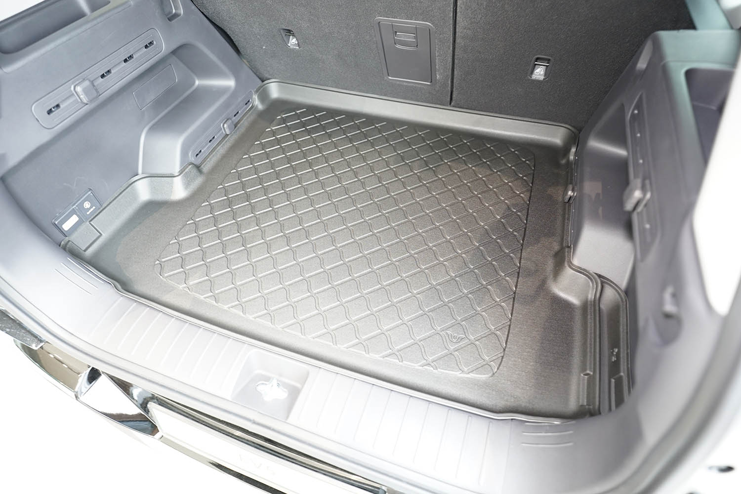 Boot mat Kia EV5 2023-present Guardliner anti slip PE/TPE rubber (KIA1E5TM-G) (4) Boot mat Kia EV5 2023-present Guardliner anti slip PE/TPE rubber (KIA1E5TM-G) (4)