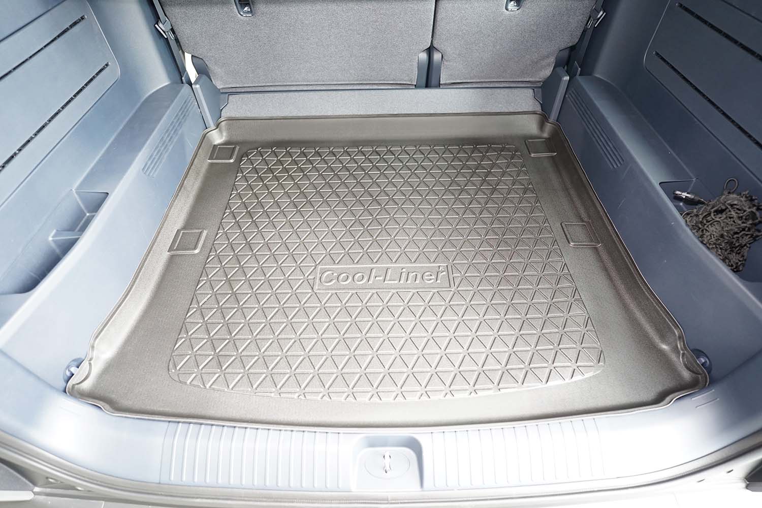 Boot mat Kia PV5 2025-present Cool Liner anti slip PE/TPE rubber (KIA1P5TM-C) (3)