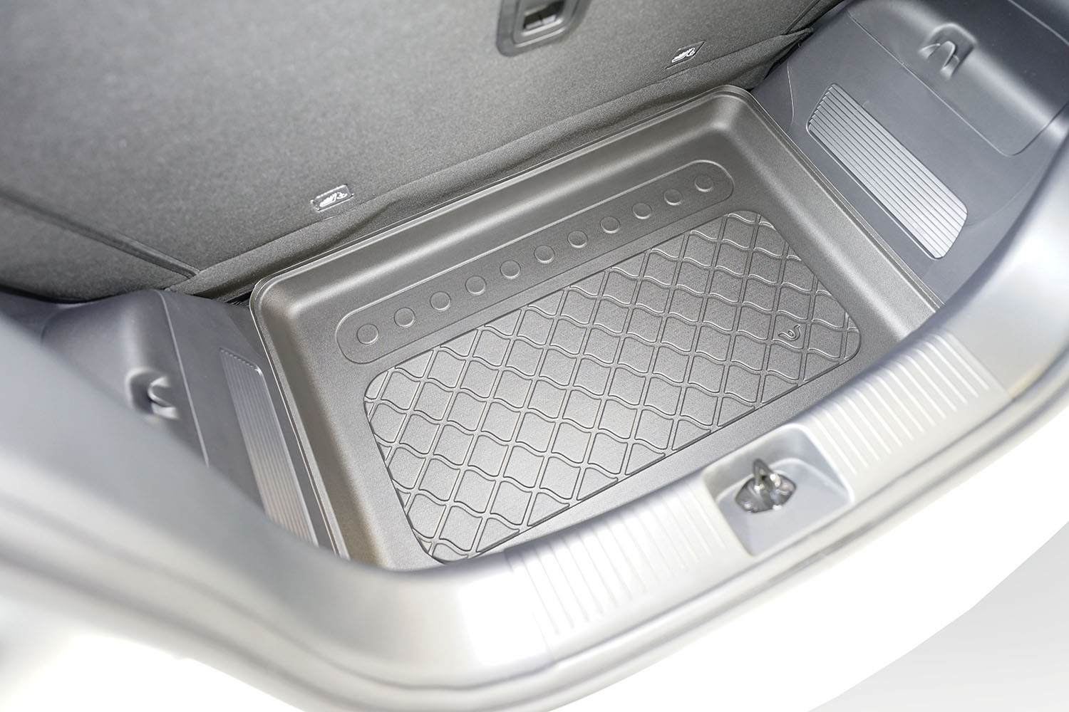 Boot mat suitable for Leapmotor T03 2023-present 5-door hatchback Guardliner anti slip PE/TPE rubber (LEA103TM-G) (6) Boot mat suitable for Leapmotor T03 2023-present 5-door hatchback Guardliner anti slip PE/TPE rubber (LEA103TM-G) (6)