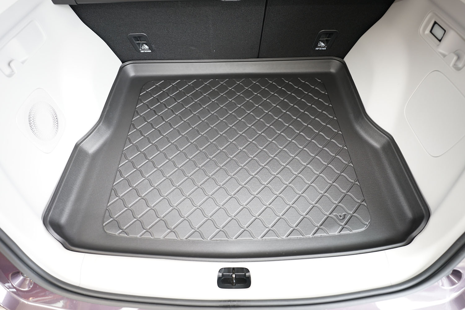 Boot mat suitable for Leapmotor B10 2025-present Guardliner anti slip PE/TPE rubber (LEA1B1TM-G) (3) Boot mat suitable for Leapmotor B10 2025-present Guardliner anti slip PE/TPE rubber (LEA1B1TM-G) (3)