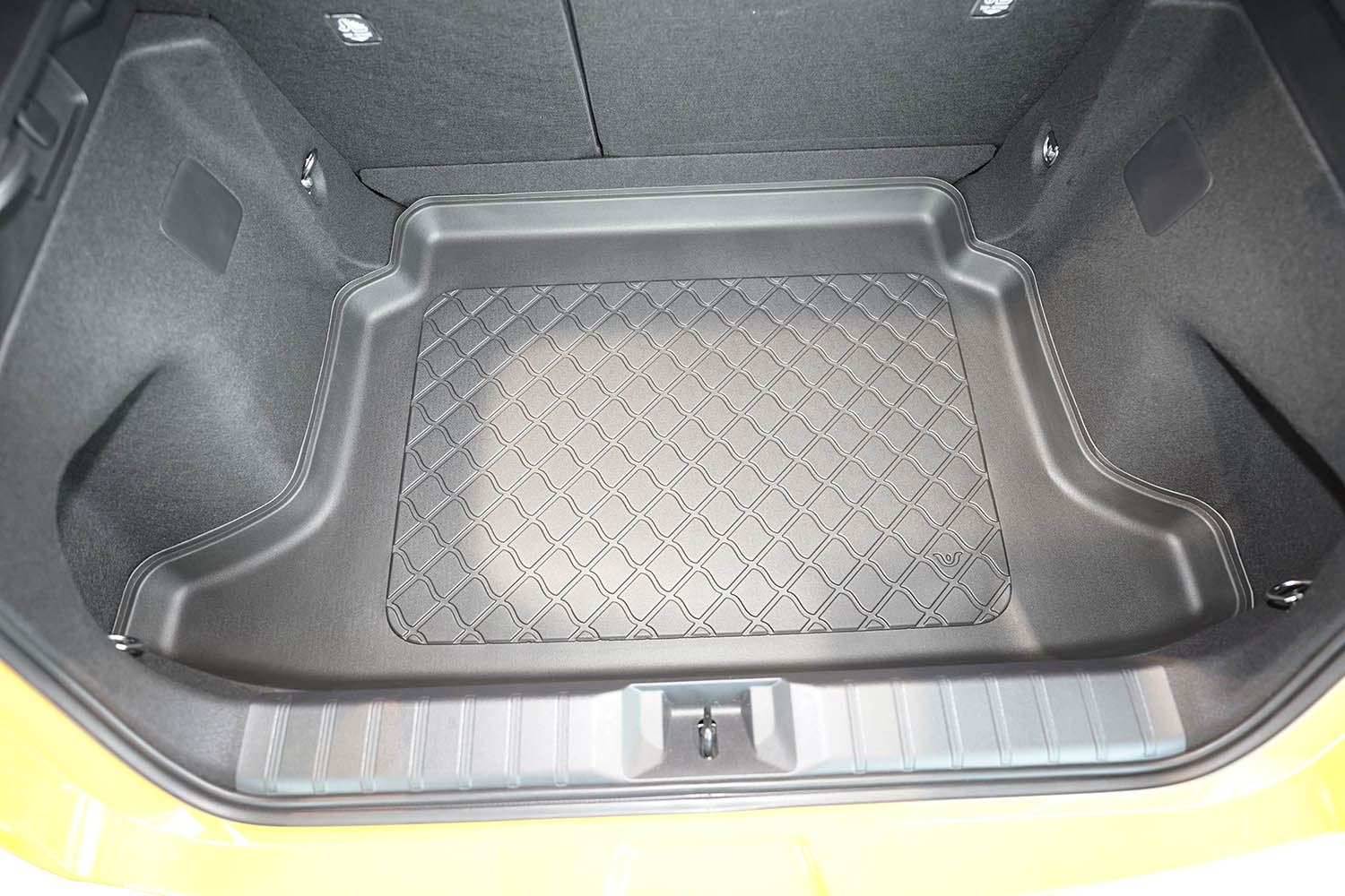 Boot mat suitable for Lexus LBX (AY) 2024-present Guardliner anti slip PE/TPE rubber (LEX1LBTM-G) (2) Boot mat suitable for Lexus LBX (AY) 2024-present Guardliner anti slip PE/TPE rubber (LEX1LBTM-G) (2)