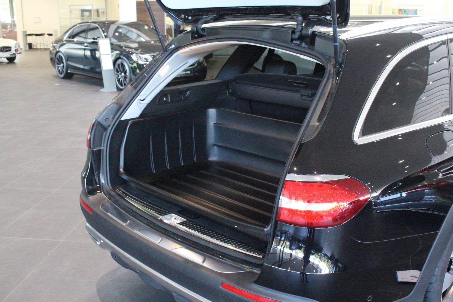 Boot liner suitable for Mercedes-Benz CLA Shooting Brake (X117) 2015-2019 wagon Boot-Guard 92 x 80 x 33 cm (MB1CABG) (3) Boot liner suitable for Mercedes-Benz CLA Shooting Brake (X117) 2015-2019 wagon Boot-Guard 92 x 80 x 33 cm (MB1CABG) (3)