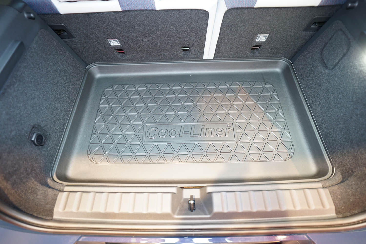 Boot mat suitable for Mini Aceman (J05) 2024-present Cool Liner anti slip PE/TPE rubber (MIN1AMTM-C) (2) Boot mat suitable for Mini Aceman (J05) 2024-present Cool Liner anti slip PE/TPE rubber (MIN1AMTM-C) (2)