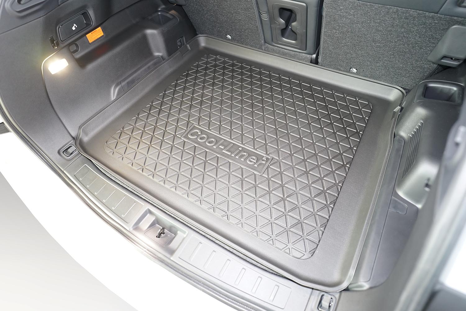 Boot mat suitable for Mitsubishi Outlander IV (GN) 2025-present Cool Liner PE/TPE rubber (MIT5OUTM-C) (3) Boot mat suitable for Mitsubishi Outlander IV (GN) 2025-present Cool Liner PE/TPE rubber (MIT5OUTM-C) (3)