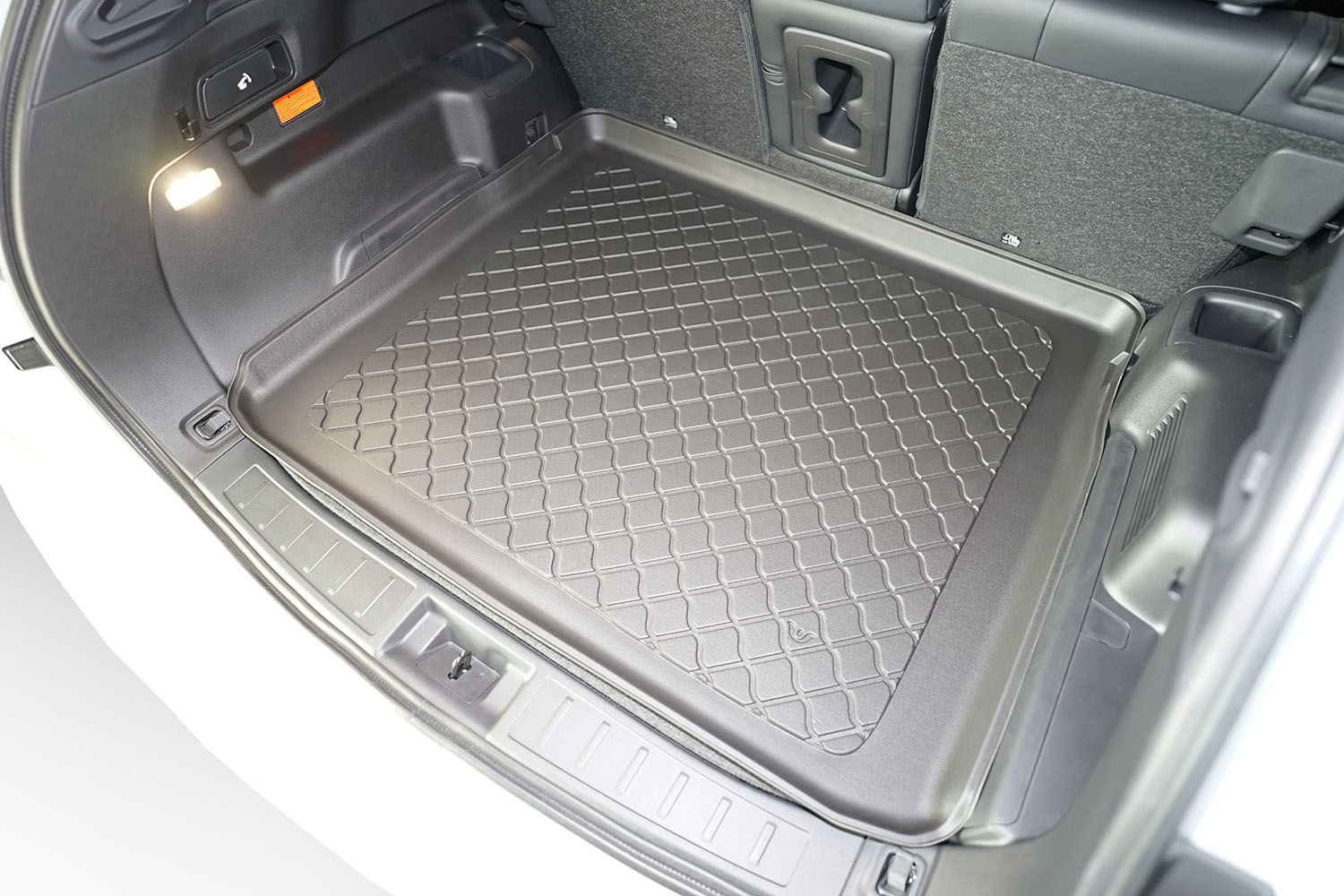 Boot mat suitable for Mitsubishi Outlander IV (GN) 2025-present Guardliner PE/TPE rubber (MIT5OUTM-G) (3) Boot mat suitable for Mitsubishi Outlander IV (GN) 2025-present Guardliner PE/TPE rubber (MIT5OUTM-G) (3)
