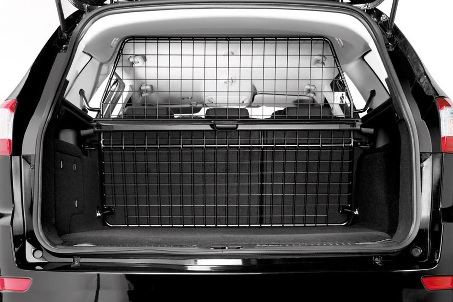 Dog guard suitable for Polestar Polestar 3 2024-> Kleinmetall Masterline (5)