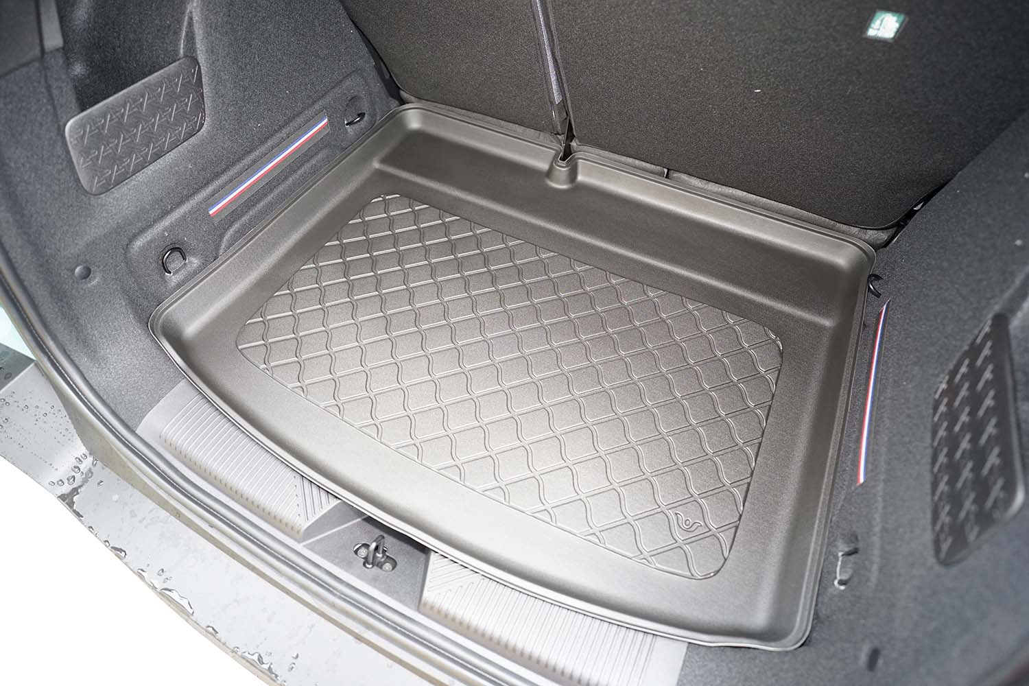 Boot mat suitable for Renault 4 E-Tech Electric 2025-present Guardliner PE/TPE rubber (REN14TM-G) (3)