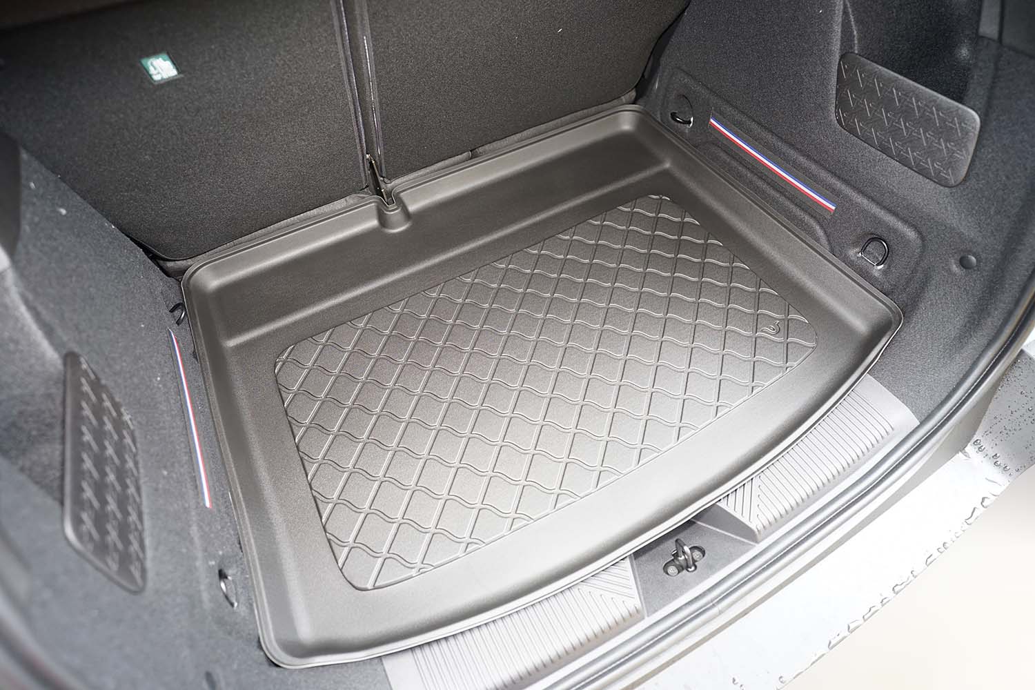 Boot mat suitable for Renault 4 E-Tech Electric 2025-present Guardliner PE/TPE rubber (REN14TM-G) (4)