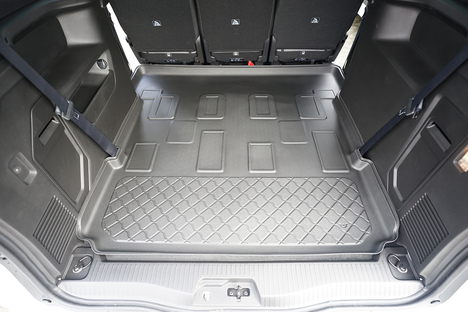 Boot mat suitable for Renault Kangoo III 2024-present Guardliner PE/TPE rubber (REN4KATM-G) (2) Boot mat suitable for Renault Kangoo III 2024-present Guardliner PE/TPE rubber (REN4KATM-G) (2)
