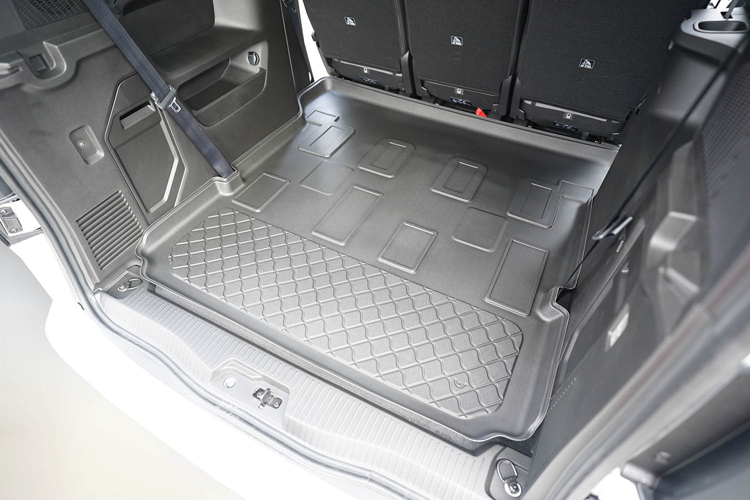 Boot mat suitable for Renault Kangoo III 2024-present Guardliner PE/TPE rubber (REN4KATM-G) (3) Boot mat suitable for Renault Kangoo III 2024-present Guardliner PE/TPE rubber (REN4KATM-G) (3)