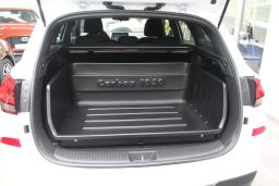 Hyundai i30 (PD) 2017-present wagon Carbox Classic YourSize 99 high sided boot liner (HYU2I3CC) (1)