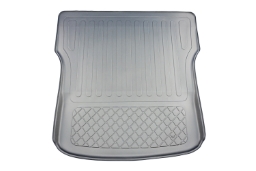 Boot mat suitable for Maxus Euniq 5 2022-2023 Guardliner anti slip PE/TPE rubber (MAX1E5TM-G) (1)