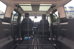 Dog guard Opel Zafira Life 2019->   Kleinmetall Masterline (OPE4ZAML) (1)