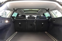 ope5inml-opel-insignia-b-sports-tourer-2017-wagon-dog-guard-1