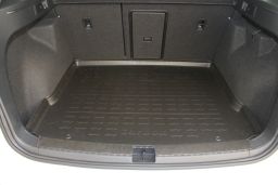 Boot mat Skoda Karoq (NU) 2017->   Carbox Form PE rubber - black (SKO4KACT-0) (1)