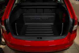 Skoda Octavia III Combi (5E) 2013-present wagon Carbox Classic YourSize 99 high sided boot liner (SKO7OCCC) (1)