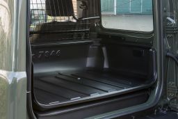Suzuki Jimny IV 2018-> Carbox Classic high sided boot liner (SUZ3JICC) (1)
