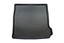 Boot mat suitable for Volvo V90 II 2016-> wagon Cool Liner anti slip PE/TPE rubber (VOL1V9TM-C) (1)