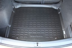 Boot mat Volkswagen Tiguan II 2015->   Carbox Form PE rubber - black (VW4TICT-0) (1)