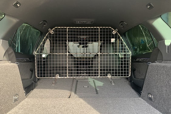 Skoda superb sales dog guard