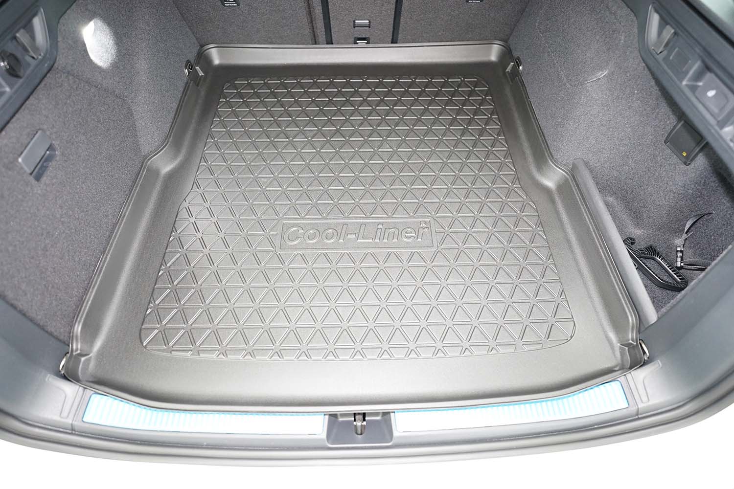 Boot mat suitable for Skoda Superb IV Combi (B9) 2024-present wagon Cool Liner anti slip PE/TPE rubber (SKO9SUTM-C) (2)