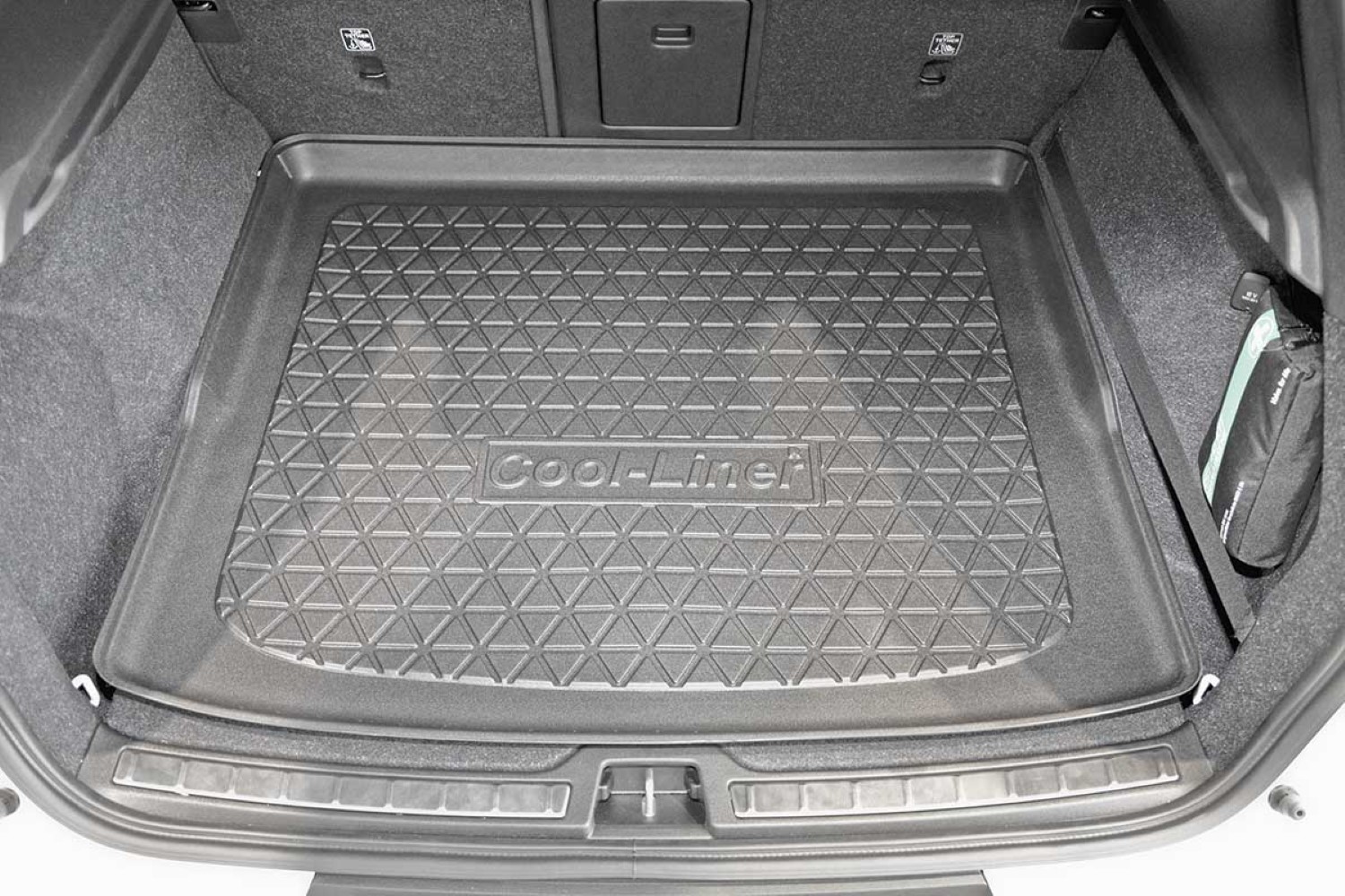 Boot mat suitable for Volvo EC40 2021-present Cool Liner anti slip PE/TPE rubber (VOL1C4TM-C) (2)