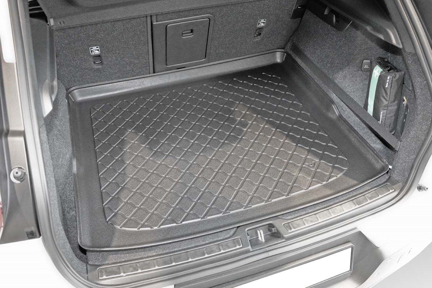 Boot mat suitable for Volvo EC40 2021-present Guardliner anti slip PE/TPE rubber (VOL1C4TM-G) (3)