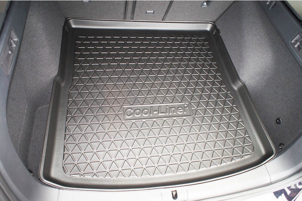 Boot mat Volkswagen Golf VII Variant (5G) 2013-2020 Cool Liner anti slip PE/TPE rubber