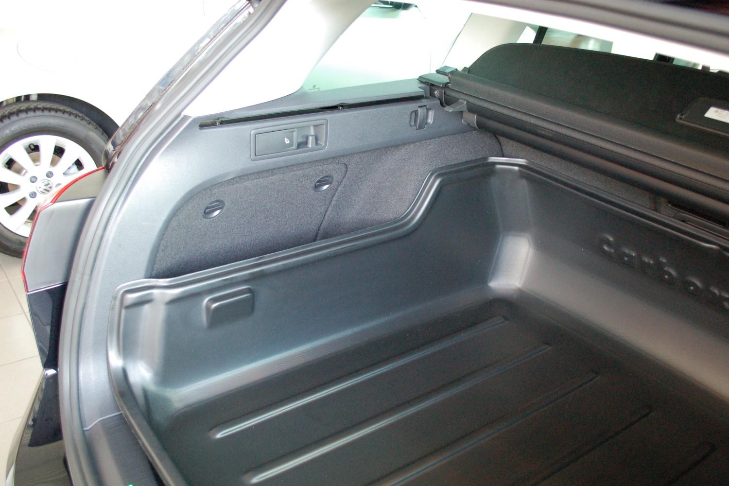 Boot mat Volkswagen Golf VII (5G) 2012-2020 3 & 5-door hatchback Cool Liner  anti slip PE/TPE rubber