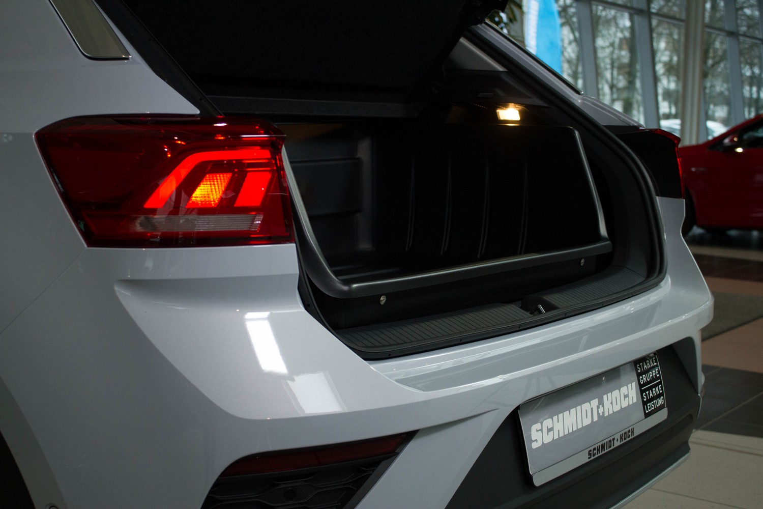 Boot liner suitable for Volkswagen T-Roc 2017-present Boot-Guard 99 x 60 x 33 cm (VW1TRBG) (2)