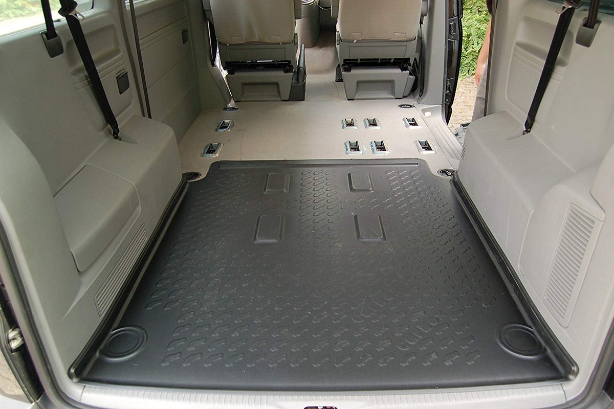 1 convient à Volkswagen Transporter T5 2003-2015 Carbox Form PE caoutchouc - noir